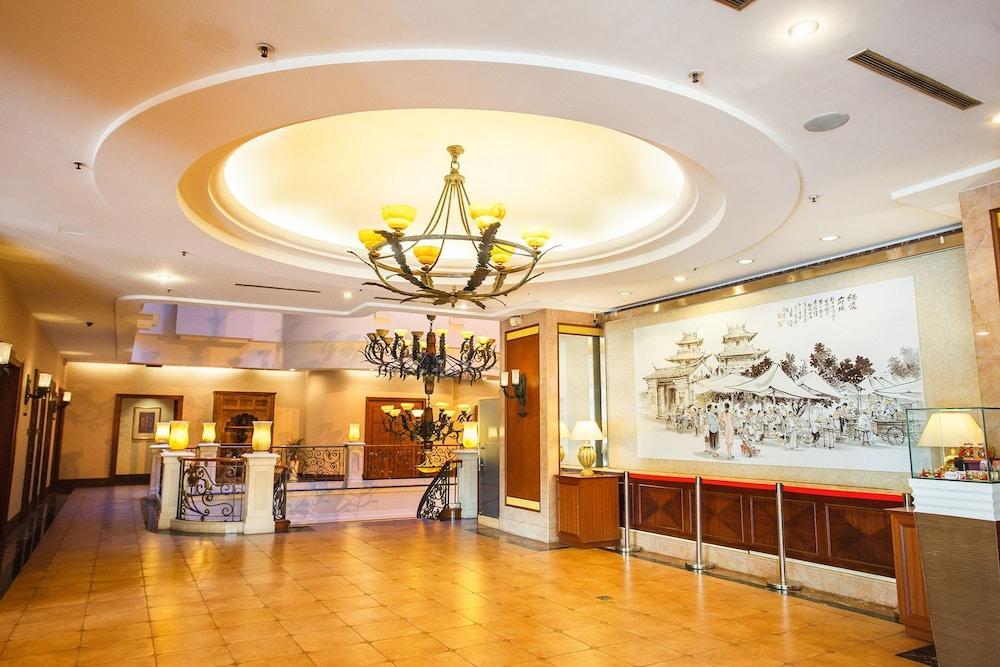 Wei-Yat Grand Hotel Tainan Exterior foto