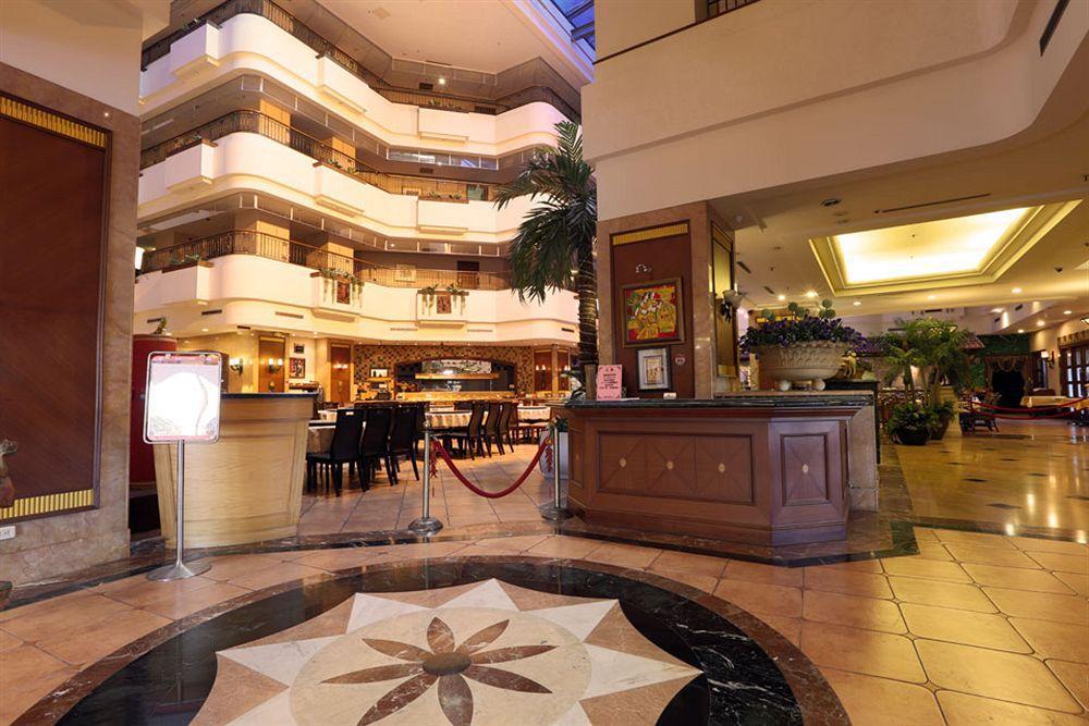 Wei-Yat Grand Hotel Tainan Exterior foto