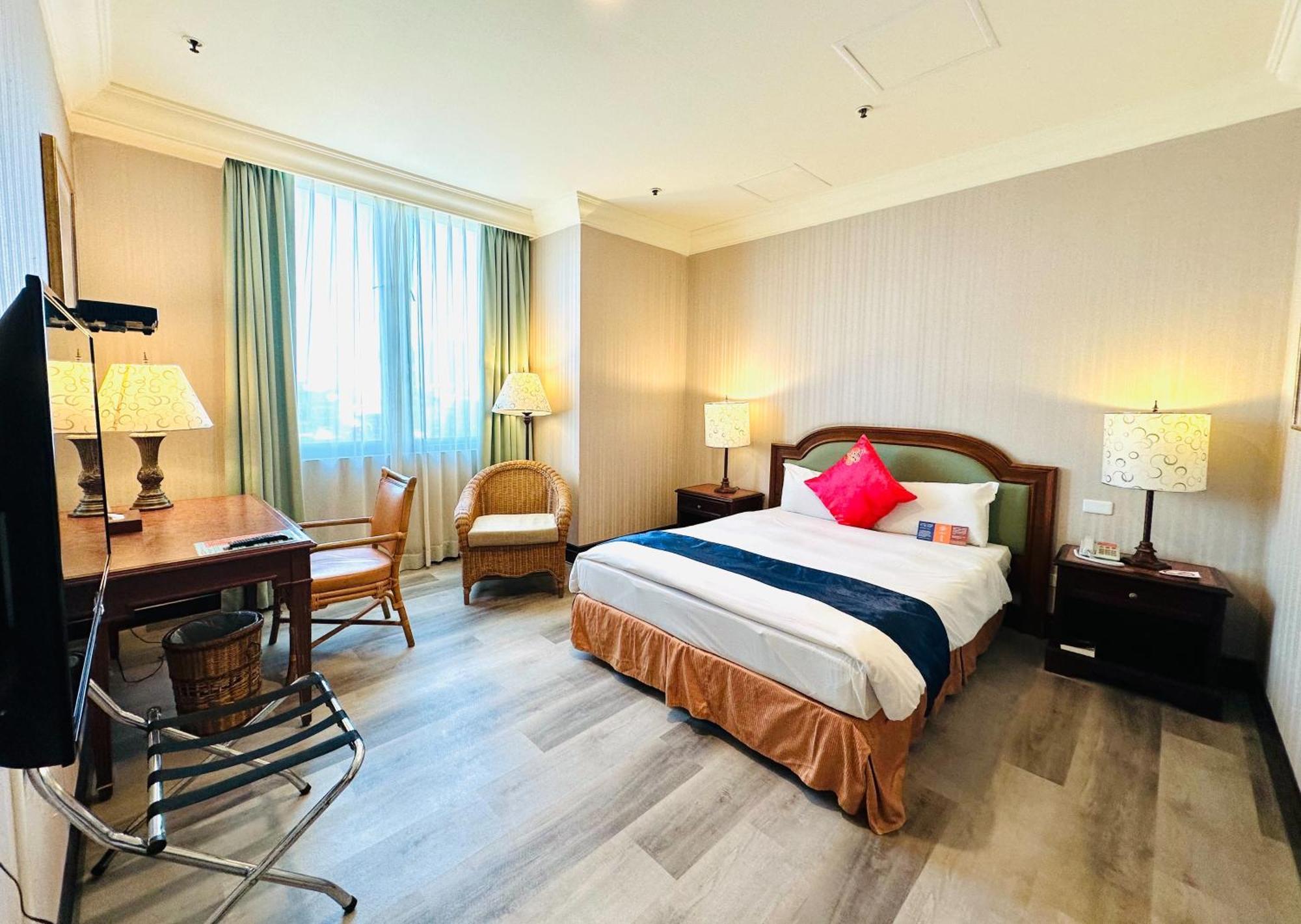 Wei-Yat Grand Hotel Tainan Exterior foto