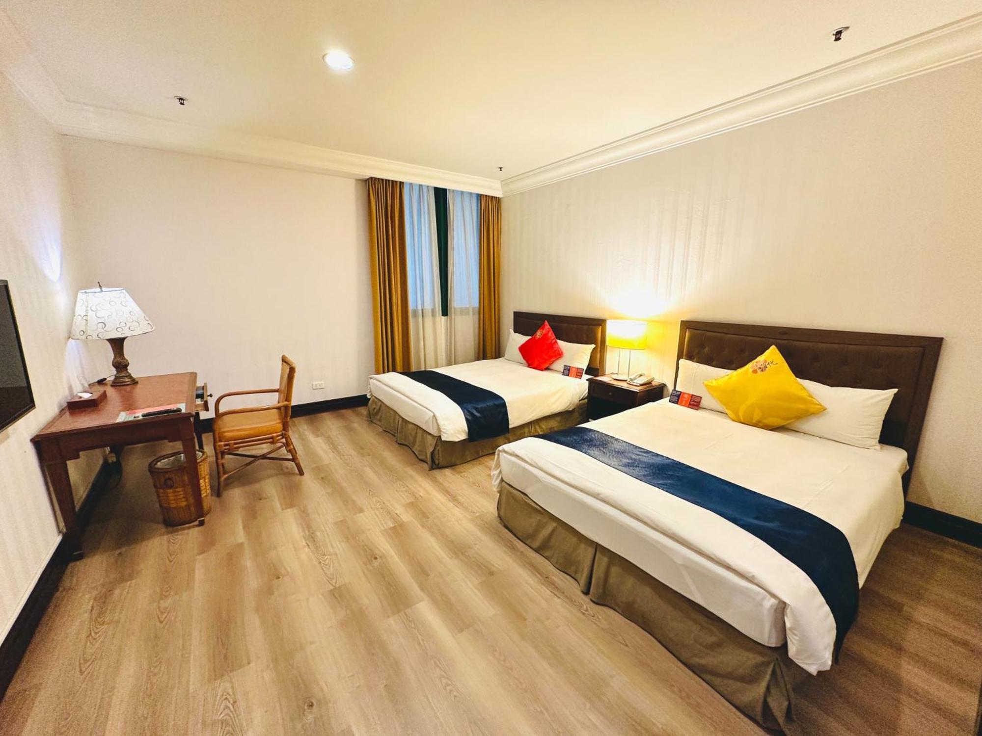 Wei-Yat Grand Hotel Tainan Exterior foto